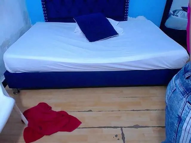 kinky-redhead18 Image 9