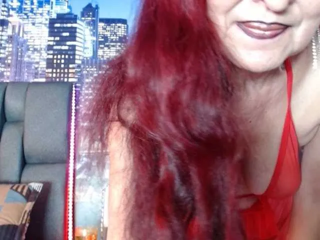 Lucy-mature's Thumb Image