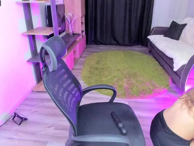 StrippingLady Image 15