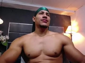 adam_fit19cm Image 8