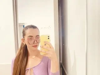 AliceKizar's Thumb Image