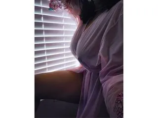 JadeNextDoor Image 2