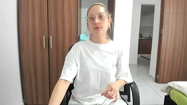 Adele_johnsonn1 Image 6