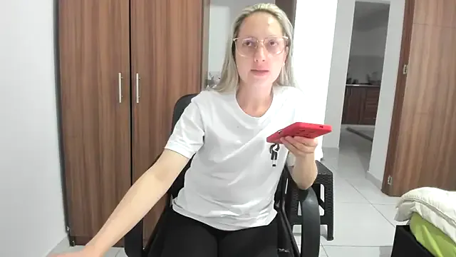 Adele_johnsonn1 Image 8