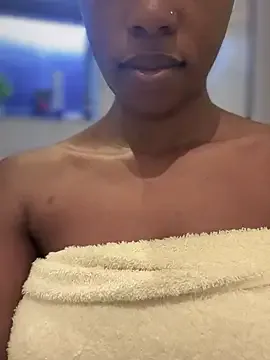 BhadBhad_Kitty Image 9