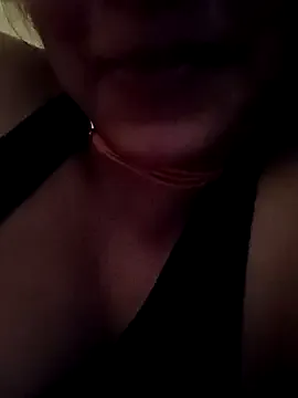 kaamuk_shweta Image 15