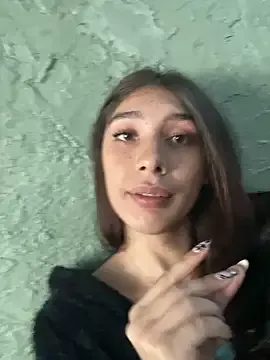 NICOLSKINNY1 Image 9